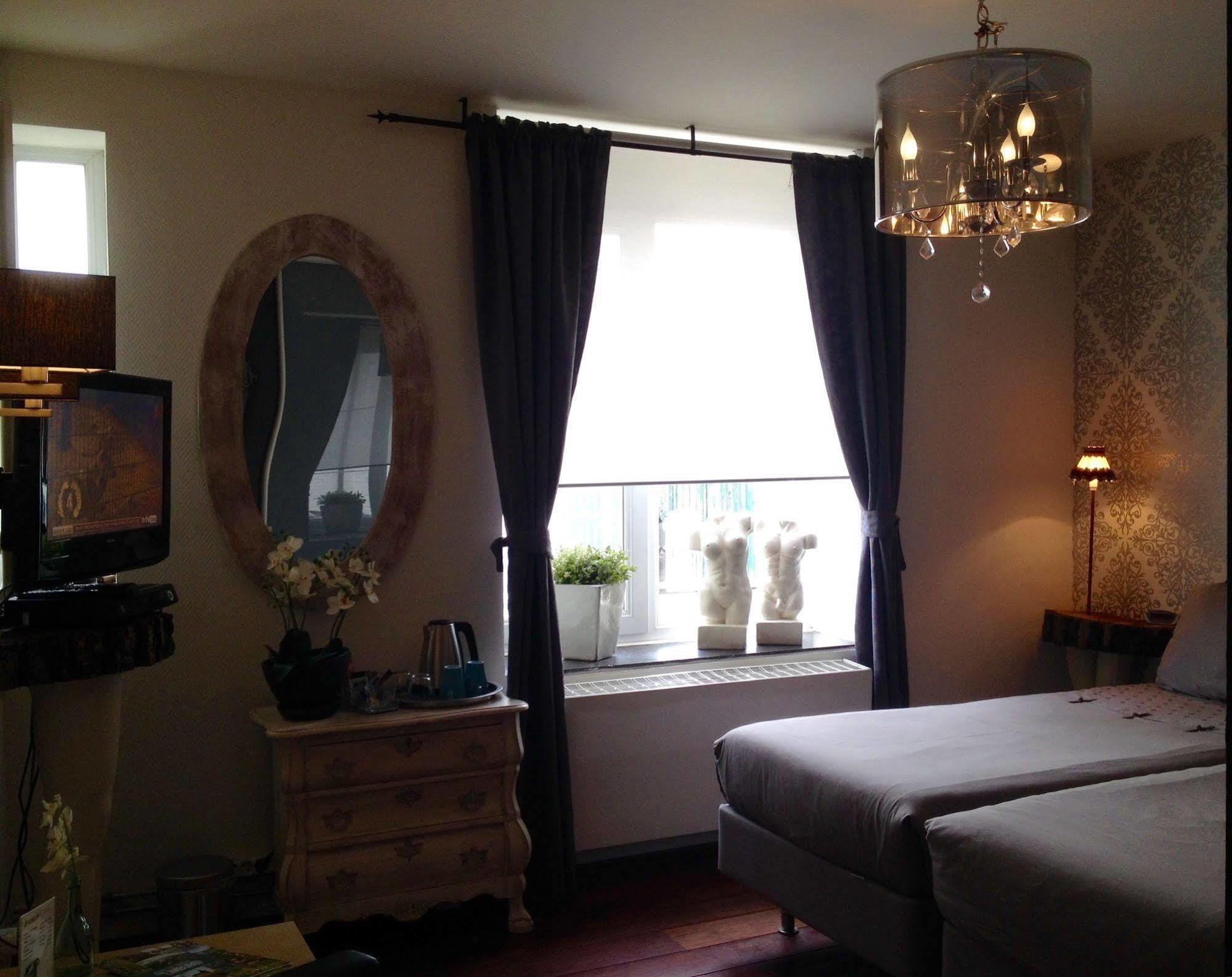B&B Montenakerhof Riemst Bagian luar foto