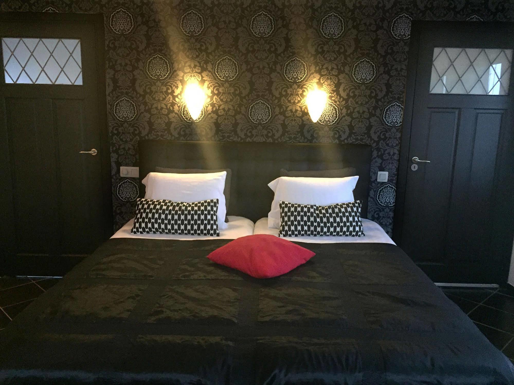 B&B Montenakerhof Riemst Bagian luar foto